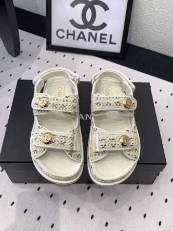 Chanel新款沙滩鞋 高版本出货 上脚舒适超显腿型 夏季出行旅游必备单品 高密度编织鞋面 羊皮垫脚 原版开模大底 Size: 35-39 40 41订做 - 点击图像关闭