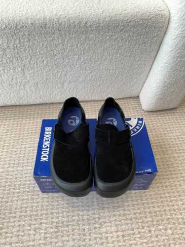 Birkenstock REYKJAVIK 24ss 春夏新款休闲鞋 Birkenstock全新产品线REYKJAVIK 日本也发售了， 经典麂皮鞋面被橡胶包围