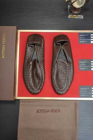 出厂价P Botteg Venetta Bv 钱包鞋 独家新款 官网新款 鞋面以上乘的顶级小牛皮制作 细腻的手感 流淌奢华的质感 为精致男士量身制作 铸就高贵气 - 点击图像关闭