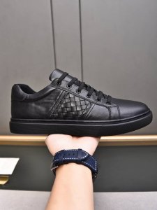 系带系列 BOTTEG* VENET* 高端精品Size：38-44 45定做 BV新品，头层牛皮人工编织经典风格与当代时尚气质和谐交融，橡胶鞋底轻便灵活,水染