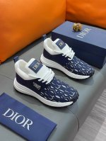商品名称 Dior 迪奥 正规码数 38-44 休闲鞋 商品材料 精选 牛皮鞋面，柔软羊皮内里；原厂大底。
