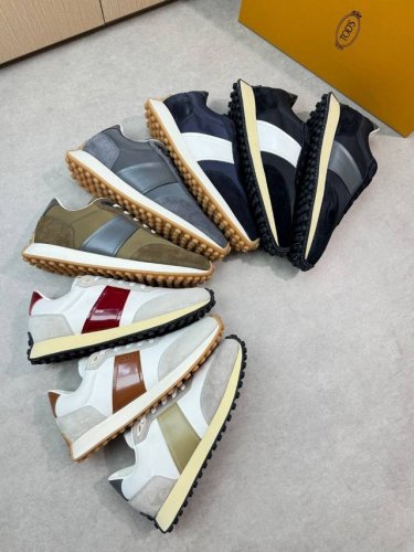 Tod's 托德斯 -高端品质 原单休闲运动鞋 -鞋面 纳帕小牛皮 反绒小牛皮 品牌高丝光帆布 鞋身空压品牌Logo -内里 水染牛皮 -大底 超轻Tpu发泡
