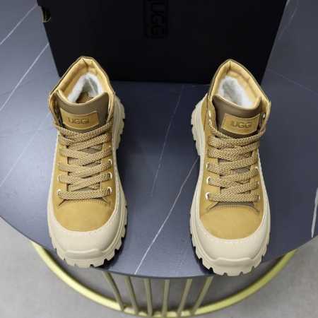 澳洲进口加厚羊毛 品牌：UGG正品代购 尺码：39 44 等级： 官网1:1 材料： 头层真皮防水防冻鞋面 真毛内里 原版防滑 柔软 耐磨大底 款式类别：男士休 - 点击图像关闭