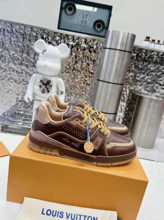 Lv顶级版本 2024新款 代购品质lv～路易威登lv Trainer最好看的运动鞋，驴牌力推新品，官网限定款复古篮球运动鞋！高帮低帮均花血本购入原版1:1精准 - 点击图像关闭