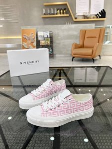 g 顶级代购 纪 炸街情侣新品来袭，超人气运动爆款专柜新款，原厂配置意大利进口牛皮面料，经典的外观搭配新底更加潮达人，进口水染牛皮内里垫，透气舒适 鞋底：原厂特