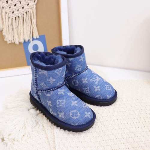 UGG LV字母logo联名款 水洗风格字母耐磨耐用 内里羊皮毛 专柜同步轻翼大底 儿童25–35..