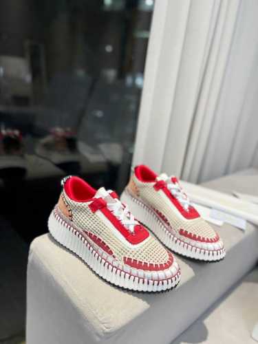2024春夏chloe 克洛伊nama Sneaker彩虹系列运动鞋、容祖儿和孙怡宋茜明星同款、原材料是可再生物料制作、全手工缝马克线、肉眼可见皆是手工制造、环
