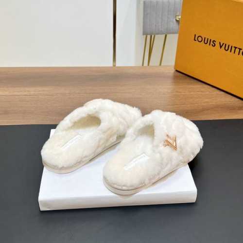 顶级品质 louis vuitton ss24 new arrival～ L家2024秋冬｜平底羊毛拖鞋新品 超舒适的lv交叉毛拖 简约随性 时髦有范， 慵懒又