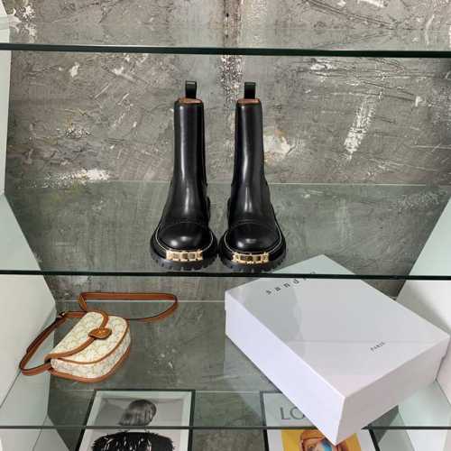 Sandro 这双比bv好看太多了瞬间种草，觉得版型超级好看，很显腿细，上脚感觉无敌了原版一比一出货，材料，细节，全部跟zp一样。码数:35-40