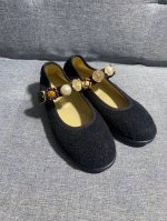 布面 。皮面 。a 香奈儿 24ss 春夏经典款！ 高级手工坊系列金币玛丽珍鞋芭蕾舞鞋 金币复古 vintage设计～，干练又慵懒随性 妥妥的甜酷风！金属徽章元