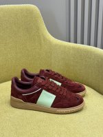出厂 顶级版 valentin O Ss24 New Arrival v家 春夏德训鞋新品 情侣款 舒适好穿经典百搭不挑人 小牛皮材质 质感拉满 恰到好处的细节