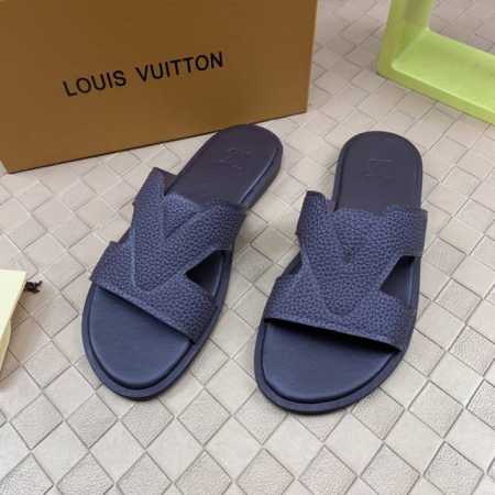 顶级代购 Lv 男士春夏拖鞋专柜同步 鞋面意大利进口牛皮面料，标志图形高品质工艺，鞋底：原厂特供原版底，独家活动成型底超级舒适，原厂跟单货，高品质，可随意进出专 - 点击图像关闭