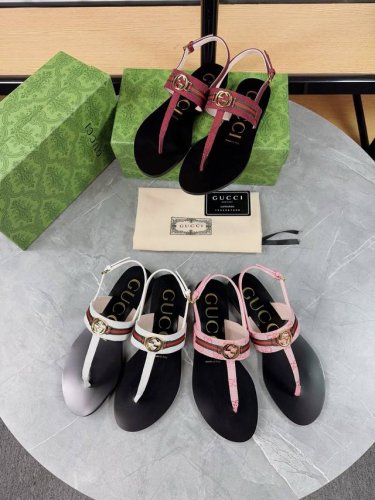 实价： Gucci 古琦 2025春夏新款 顶级版本原版一致 专柜主打最新款 电绣拖鞋 硬货上新 代购级别！高级感十足！国内外博主刷爆的一款，复古又时髦 上脚美