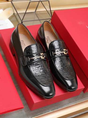 工厂 Ferragamo 最新高端顶端品牌奢侈～代购，顶级～质量。新時尚商务男鞋鞋面選用原版开边珠牛皮牛皮内里，精细做工。原版个性时尚柔软组合耐磨防滑大底，上脚