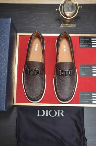 出厂价 迪奥 Dior 高端货 牛里 原单品质dior .迪奥 原单代购、高端皮鞋、面料：采用意大利进口牛皮水染牛里 牛皮里特供原版大底、做工精细、实物拍摄si
