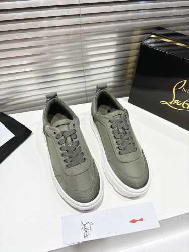 低帮帆布厚底运动鞋-烟灰色 顶级版定制 2025 Maison Christian Louboutin Choukario低顶运动鞋具有都市气息。这款运动鞋在顶