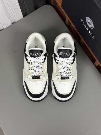 Size: 39-44 38.45.46定做 Versace Odissea运动鞋 轻盈系带运动鞋，时尚充满活力，采用橡胶鞋底和穿孔鞋头设计，鞋面饰有greca - 点击图像关闭
