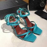 橙子出厂价p saint Laurent 圣罗兰 Ysl字母跟 细带方头高跟凉鞋 无论是派对还是通勤 一双合适的鞋子总能让你光彩照人 今天就向大家安利这款绝美高