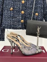 厂价 Gucci 25S 春夏新品金属链条 网纱后空高跟凉鞋 长到心巴儿上了~爱了~爱了！ 元气少女 活力满满 随意搭配轻松搭出时尚感 面料采用原版定制材质 内
