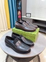 出厂价 牛里 Gucci古奇 正装男士皮鞋新款来袭～原版质量鞋面采用意大利进口漆皮，皮质柔软细腻，舒适柔软头层牛皮里，橡胶耐磨大底，鞋型端庄霸气，奢华魅力无所掩