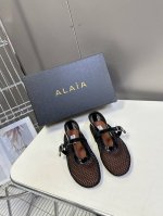Alaia阿莱亚经典走秀款平底网面芭蕾舞鞋 风靡全球超火的平底鞋 超多明星时尚博主种草 当下最火的单品 甜酷芭蕾风 人气超高的一款芭蕾舞鞋 浪漫又迷人 舒适百搭