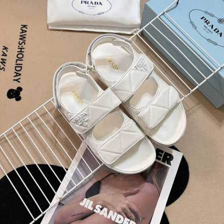 橙子出厂价 PRADA 普拉达 2024夏季新款 魔术贴厚底凉鞋 码数：35-41 - 点击图像关闭