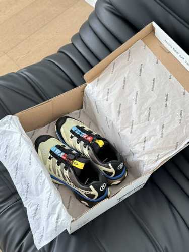 满邦单鞋 MM6 X Salomon 2024联名款休闲鞋 各自品牌基因完美的糅合 不要太帅 原版开发 顶级品质 原版大底 Size:35-44
