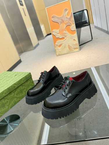 GUCC*SS24新款红绿织带款乐福鞋 短靴 原版套楦 顶级品质 材质 鞋面：进口开边珠 垫脚：进口羊皮里 大底：原版开模定制 码数：35-42 41.42定做