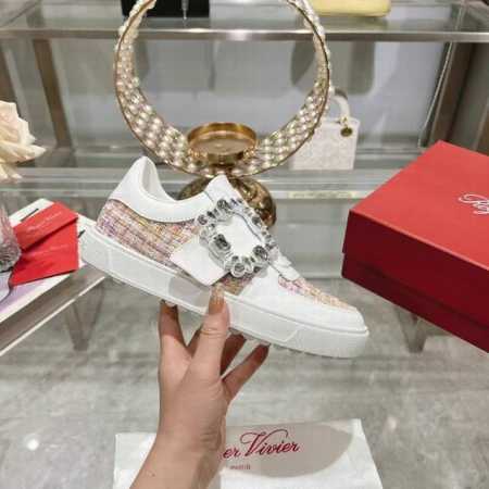 RV早春新款水钻方扣四季休闲鞋，明星同款小白鞋，面料:头层牛皮，内里:羊皮，码数：35-40 - 点击图像关闭