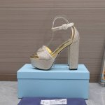 prada 普拉达2025Ss最新走秀时装真丝满钻高跟鞋 原版购入、细节对照原版！顶级品质！ 精确到1：1 轻奢而不累脚、上脚可随意搭配春夏的服饰、更加彰显质感