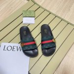 橙子出厂价p gucci 古驰春夏新款 沙滩拖鞋 一字拖 休闲凉拖 情侣款 码数 36-45