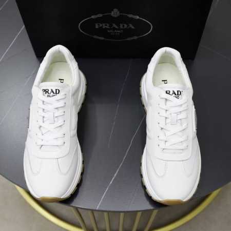 顶级原单 品牌：PRADA 普拉达 标准码：男码38 44 45可以定做 等级：官网同款 材料：原版牛皮 牛皮内里 原版组合双色耐磨柔软大底 款式类别：休闲运动 - 点击图像关闭