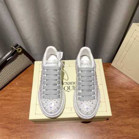 橙子出厂价p alexandermcqueen 亚历山大 麦昆 情侣款小白鞋 厚底休闲鞋 运动鞋板鞋 满钻# 性感唯美 逛街约会必不可少的一款 适合喜欢潮流的你 - 点击图像关闭