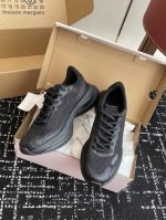 代购级 官网同步盒包装 mm6 X Salomon Spectur Maison margiela与Salomon合作的2025春夏系列鞋款 以公路跑鞋Spec