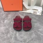 工厂p价p 男款+10 顶级版本 代购级别 原版开发 HermèS 爱马仕春夏经典情侣款二舅鞋、H家Chypre丑萌丑萌的二舅拖鞋，H型魔术贴平底凉拖鞋Zp购入