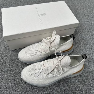 brunello Cucinelli Ss春夏新款男鞋出货 简称Bc 此品牌是来自意大利的世界顶级奢侈品牌，被誉为低调奢华的 “山羊绒之王” 和 “服装界真正的