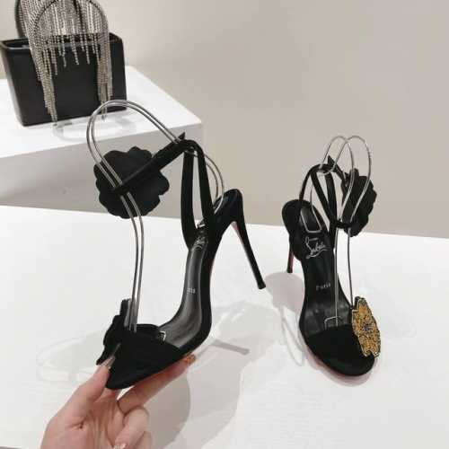 顶级版 原版盒 Christian Louboutin S原版做货重工Cl水晶花限量版高跟鞋鞋～ 材质：进口天鹅绒克里奥水钻 内里：粒面珠光羊皮里 大底：原版进