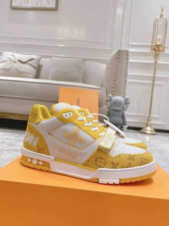 顶级代购版本 情侣款 Lv 路易威登runner Tatic 运动鞋 老爹鞋 L家 春夏秀场推出 Lv Runner Tatic 运动鞋 驴牌 老爹鞋 复古跑鞋 - 点击图像关闭