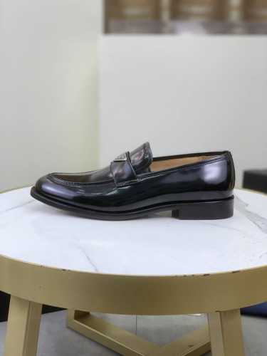 工厂价 高级真皮大底 原单品质，顶级版本 Ｐｒａｄａ 普拉达.男士商务休闲皮鞋，顶级牛货.1:1出货奢华尊贵全部采用进口原版品牌布料，只为打造更为舒适的穿着体验