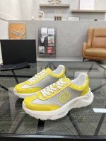 H 顶级代购 华 炸街男神运动鞋新品 经反复试验终打造出完美版本 经典的高超拼接工艺技术瞬间成为高富帅 意大利进口原版牛皮搭配网布面料 柔软舒适牛皮内里垫 鞋底
