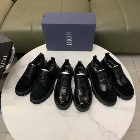 工厂 高品质牛里 牛里 可做无标 D家新品，全头层小牛皮漆皮，经典菱格花纹d家工艺，头层猪八革，高端大气上档次，穿着百搭，立体感十足，近图都会沉醉在皮料上 无法 - 点击图像关闭