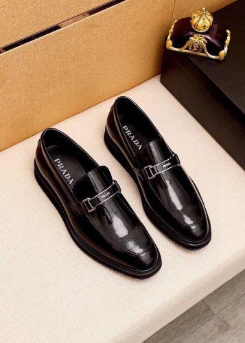 prada 原单级完美精品 高端男士厚底系带德比鞋 现代主义简约风格 完美还原原版经典 进口开边珠牛皮制作 购入原版1:1精准复刻 欢迎一切对比 百搭时尚都市型