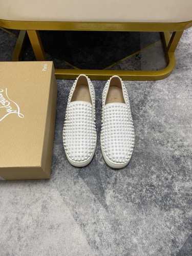 出厂价 。christian louboutin CL红底鞋 专柜烫钻系列，情侣休闲板鞋 独家热款发布活动乳胶垫脚成品大底车线女35-40#男38#-46,全球