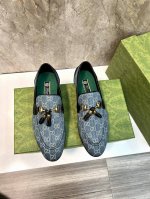 G家新品 Gucc* 古～ 男士链条g扣乐福鞋皮鞋 官方售价rmb, 采用进口牛皮打造制成 出色演绎品牌的代表性款式 内里本然小牛皮 意大利真皮大底后跟复合橡胶
