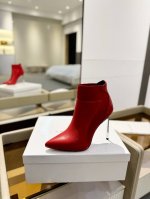 价格： 卡萨帝 Casadei 女王的高跟鞋，来自意大利顶级鞋履品牌 是由Quinto Casadei于1958年在意大利圣毛罗帕斯科利创立。 Casadei
