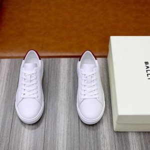 ball*巴利新款休闲运动男鞋 莞产原材料猛货 面料柔软纳帕牛皮 耐折越穿越舒适 巴利丝带和鞋跟标签为这双基本鞋增添了微妙的色彩 原版开模橡胶大底 防滑耐磨 上