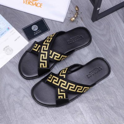 商品商标：Versace 范思哲 拖鞋 正码码数: 38-45 商品材料：精选织带拼接牛皮鞋面 橡胶大底