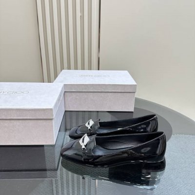 厂价 Jimmy Choo｜周仰杰24ss早春新品单鞋 JC家永恒经典之作 简约设计 满满的少女风 既摩登又复古的味道 鞋面采用进口小牛漆皮 内里进口混种羊皮