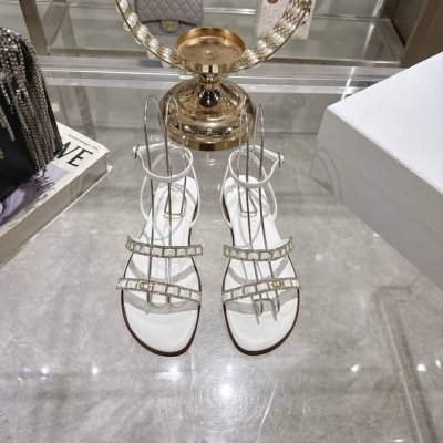 出厂 迪奥 Dior 25Ss 夏季新款 新元素 Dior 春夏新款 钻扣 平底 粗跟 圆头 凉鞋女鞋 圆柱跟凉鞋 圆头粗跟果冻色露趾圆头鞋 市面顶级版本 鞋面