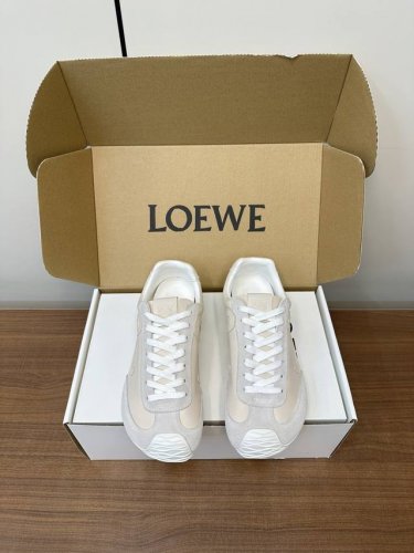 顶级版本 配飞机盒 Loewe 25Ss早春阿甘鞋 德训鞋 运动鞋 情侣款 皮面 扣件+10 罗意威拼色运动鞋！极简风格真的做到极致、实在太百搭！随便穿搭就可以